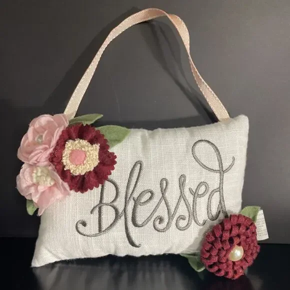 BLESSED Pillow Door Hanger 7”x 5” White Linen Pink and Burgundy Felt Flowers - Picture 2 of 9